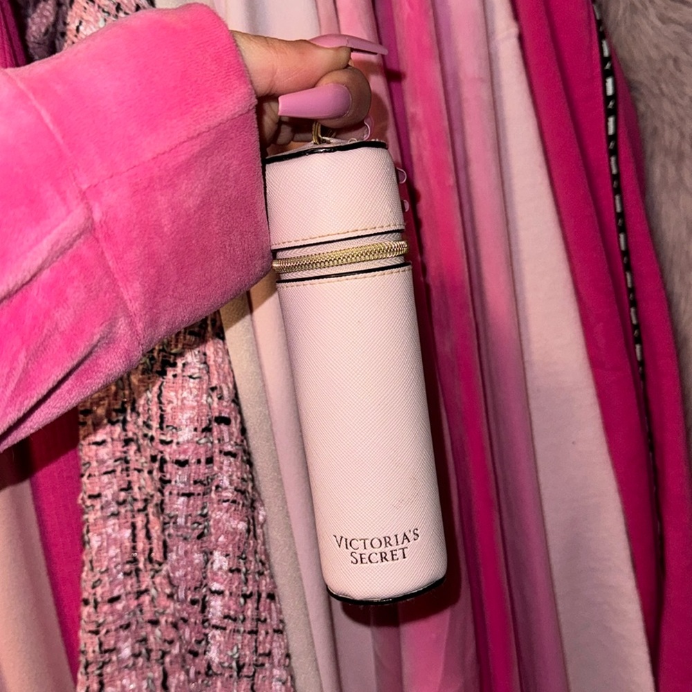 Victoria’s Secret Zipper Barrel Keychain